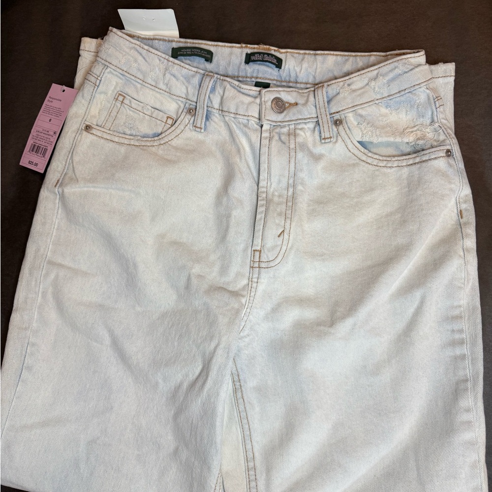 NWT Wild Fable Light Blue High-Rise Tapered Jean